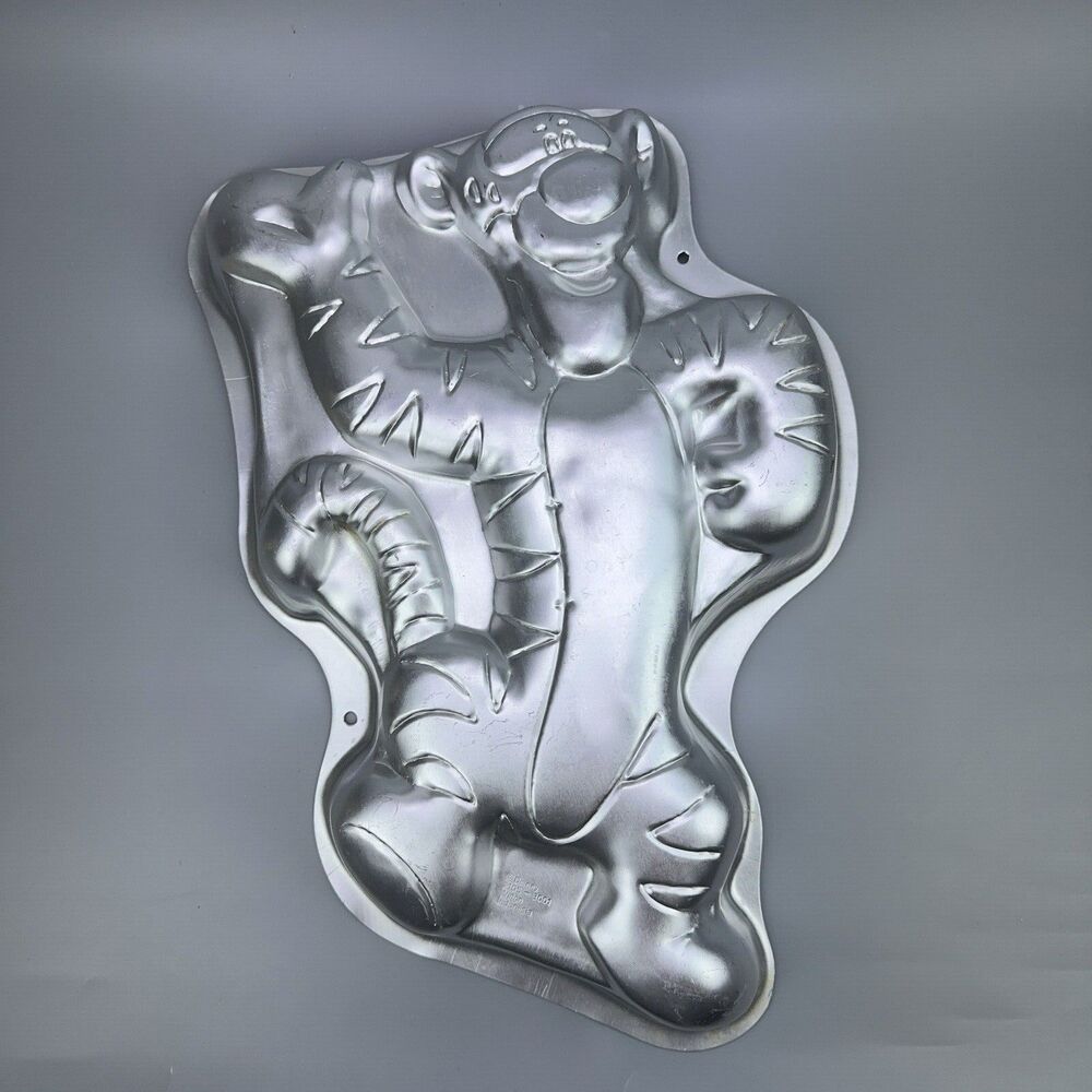 Tigger Winnie The Pooh Disney Wilton Cake Pan Jello Mold 2105-3001 Aluminum